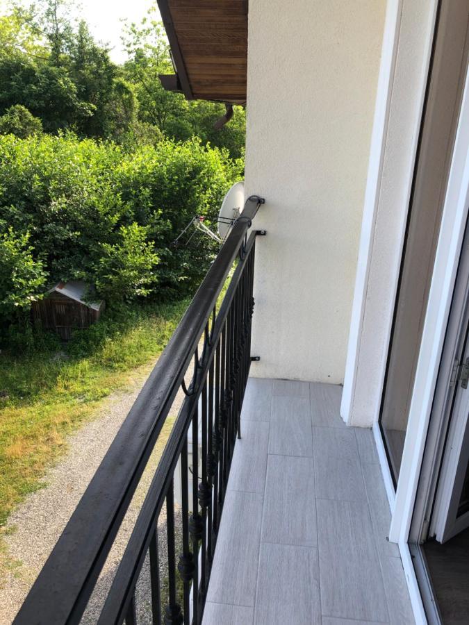 Guest House Гости Pizunda Esterno foto