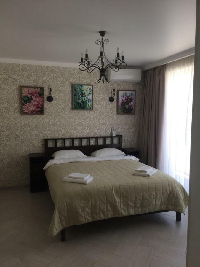 Guest House Гости Pizunda Esterno foto