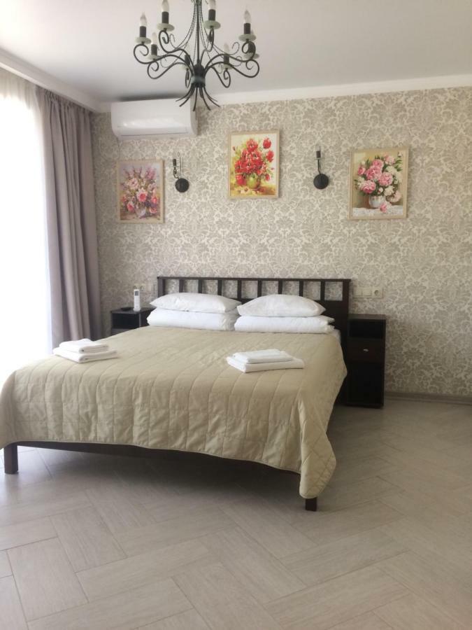 Guest House Гости Pizunda Esterno foto